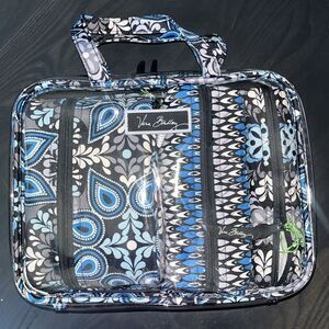 New With Tags Vera Bradley  4 Piece Cosmetic Organizer- Blue Sierra